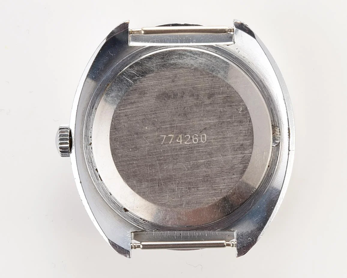 Black & Red vintage mechanical Raketa watch