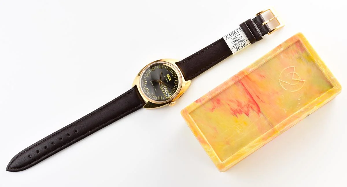 Excellent Soviet gold-plated mechanical watch Slava