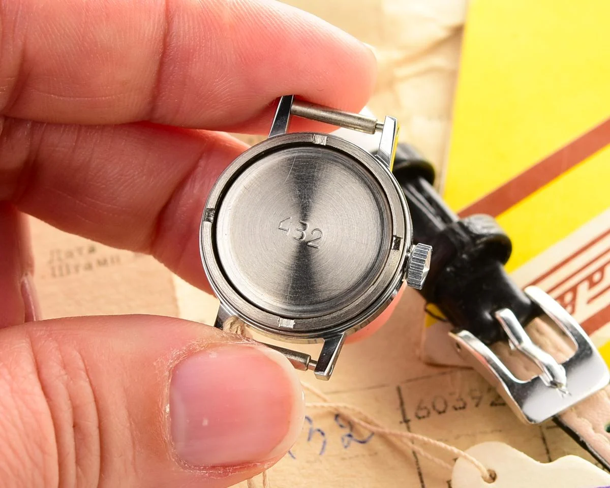 TIME CAPSULE: Slava vintage wristwatch for ladies – New Old Stock (NOS)!