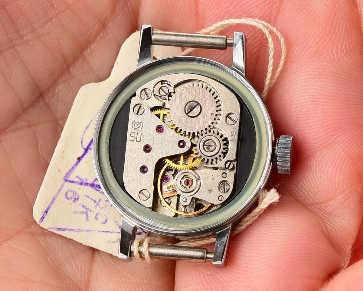 TIME CAPSULE: Slava vintage wristwatch for ladies – New Old Stock (NOS)!