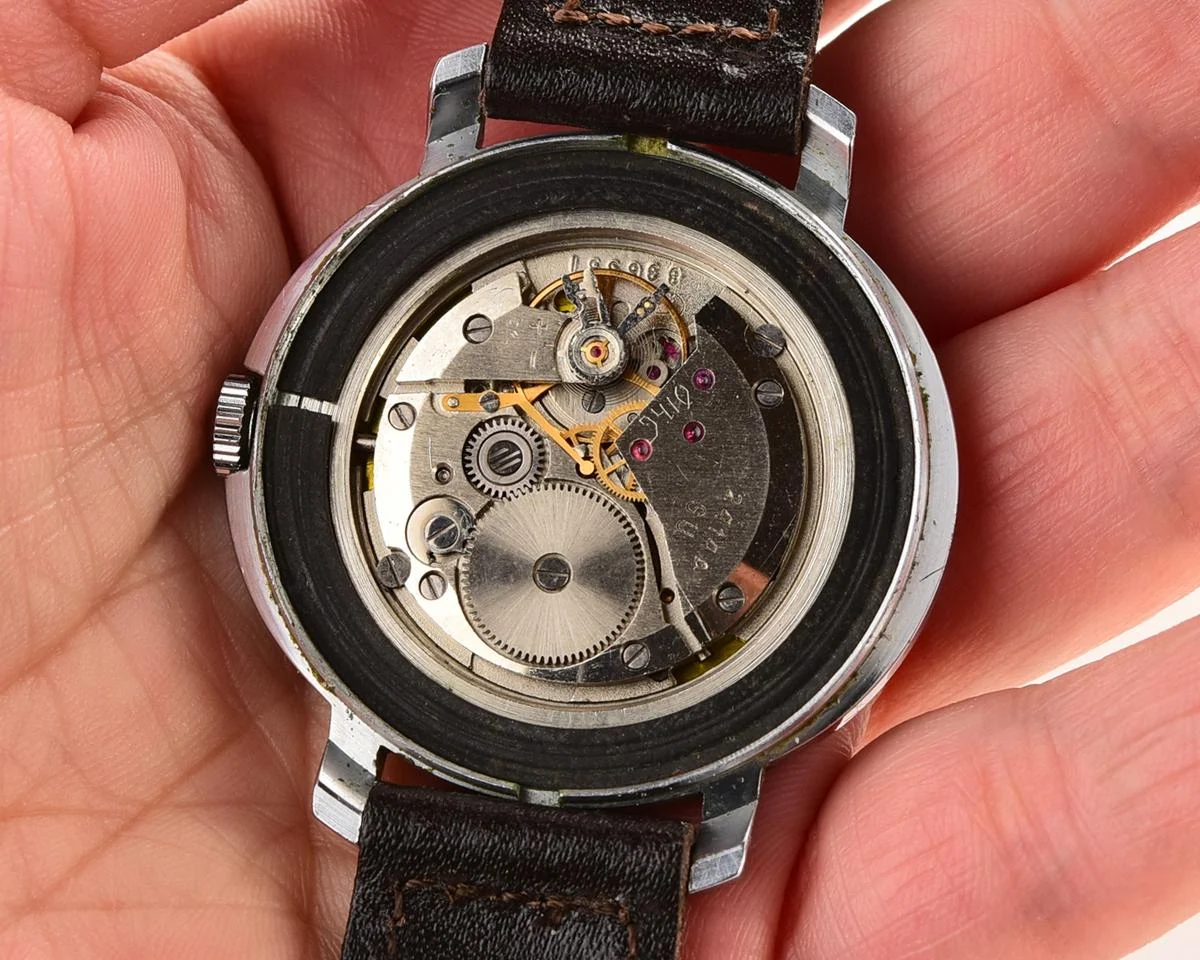 Large vintage Wostok (Vostok) mechanical wrist watch