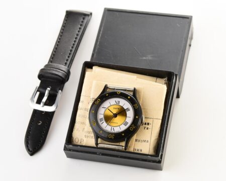 TIME CAPSULE:  ZARIA vintage wrist watch for ladies – new old stock(NOS)!