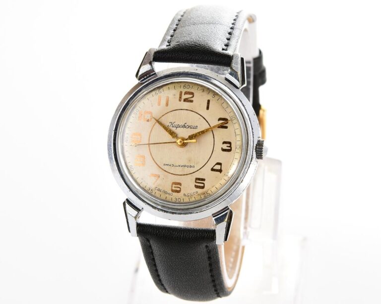 RARE! Beautiful vintage soviet wrist watch from 50s - Kirovskie 1MWF
