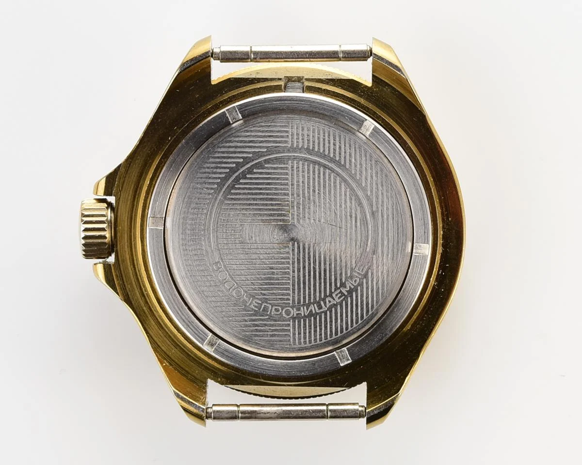 TIME CAPSULE: Vostok Komandirskie mechanical watch – New Old Stock (NOS)!