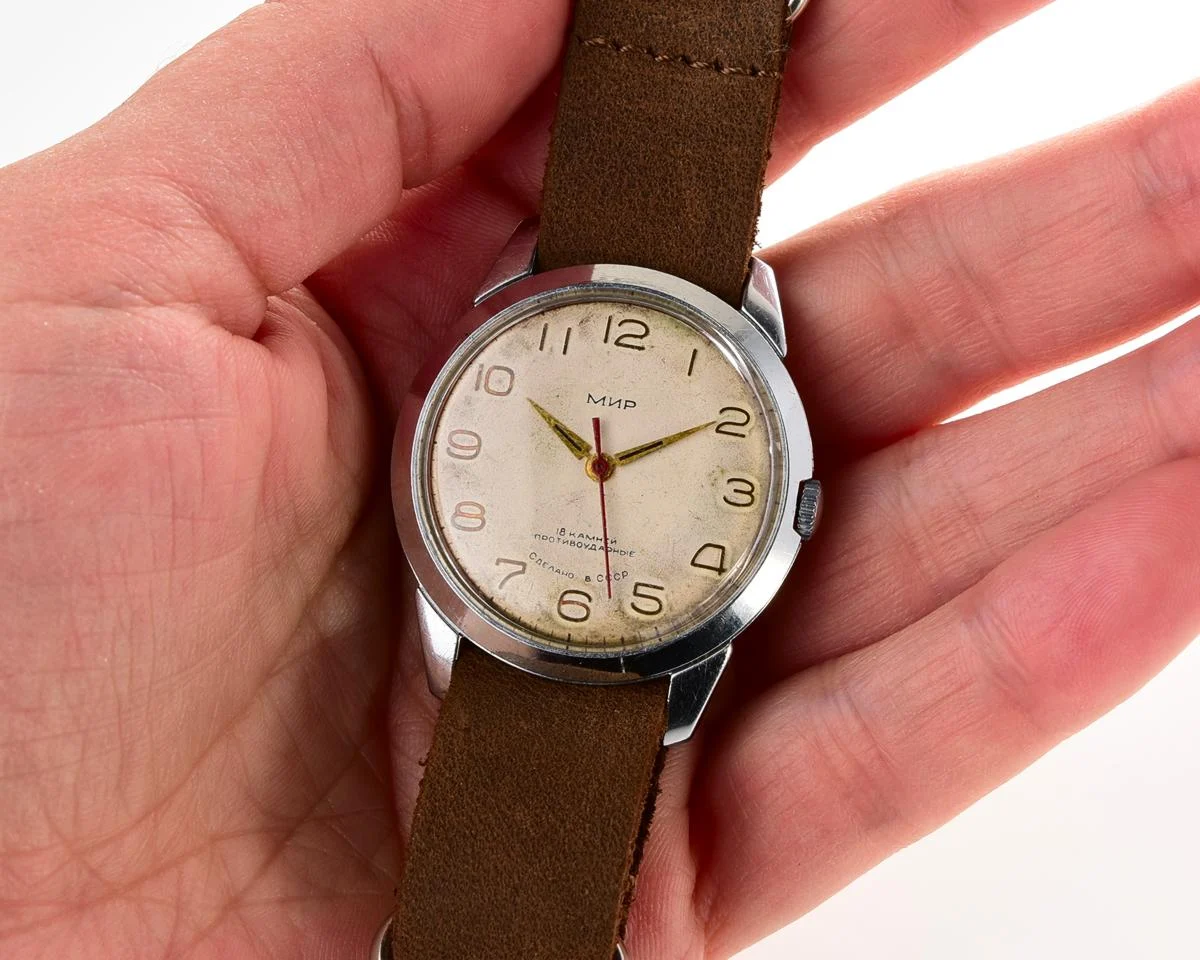 Vintage Soviet Mir mechanical watch
