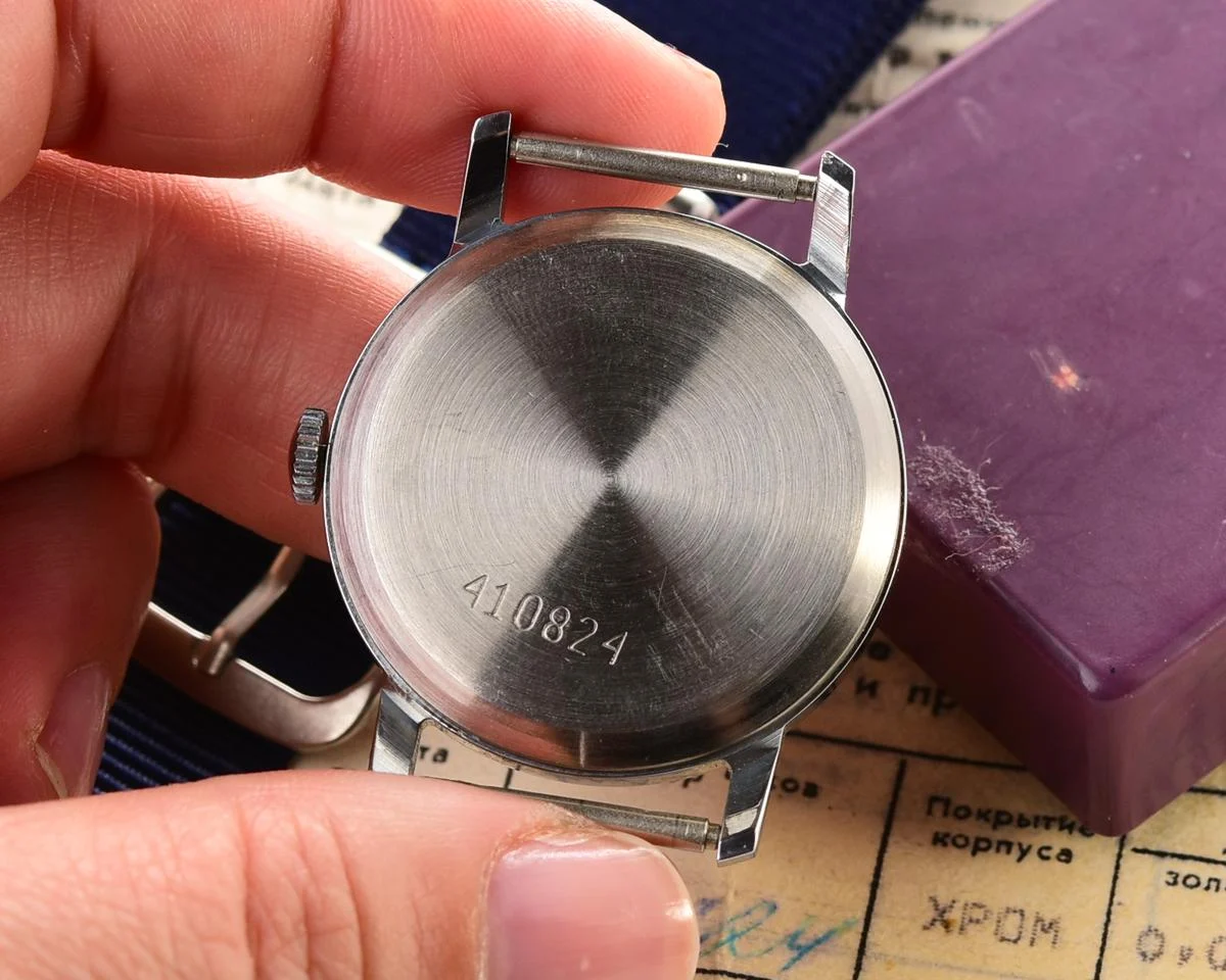TIME CAPSULE: Soviet mechanical Pobeda watch in box – New Old Stock (NOS)!
