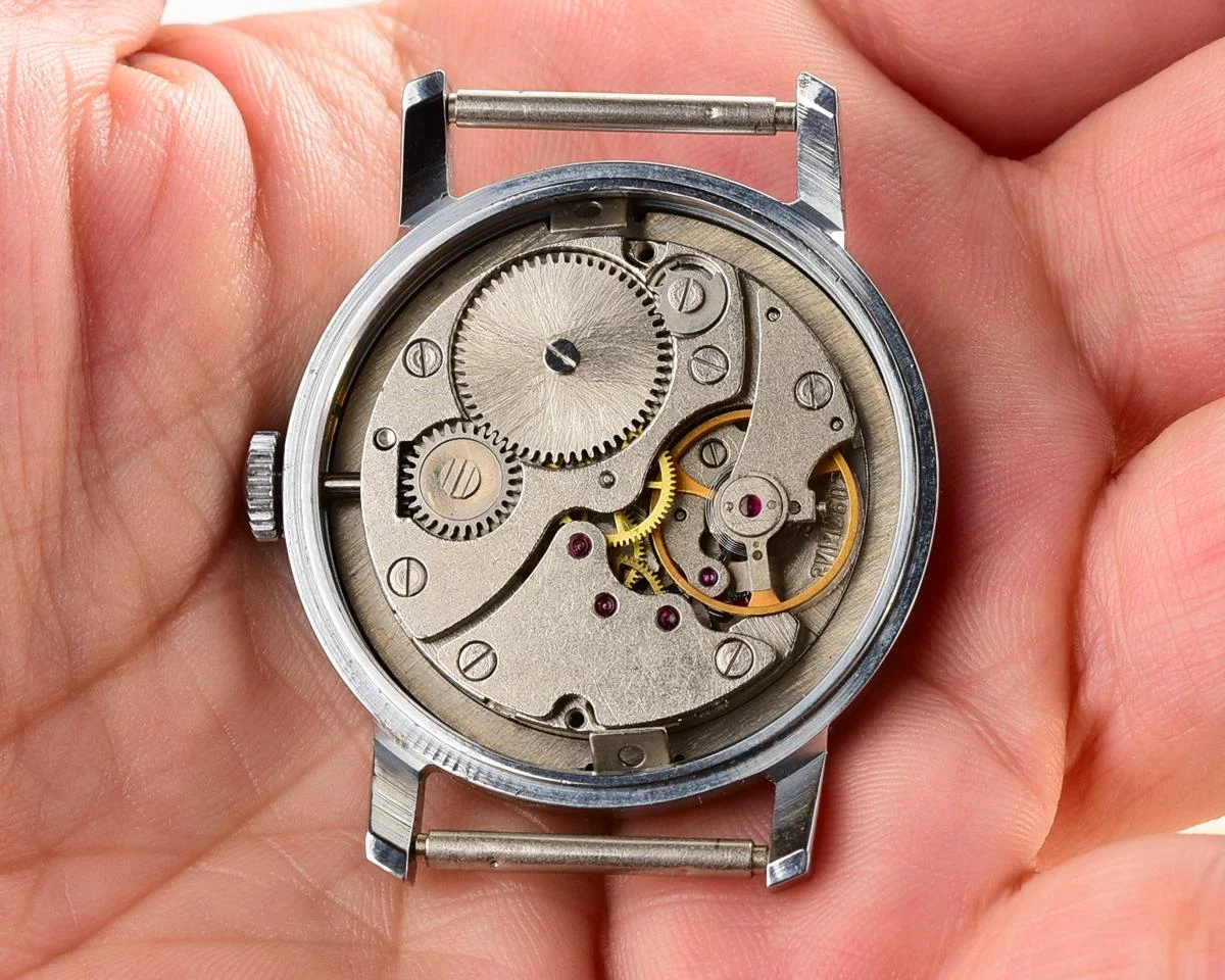 TIME CAPSULE: Soviet mechanical Pobeda watch in box – New Old Stock (NOS)!