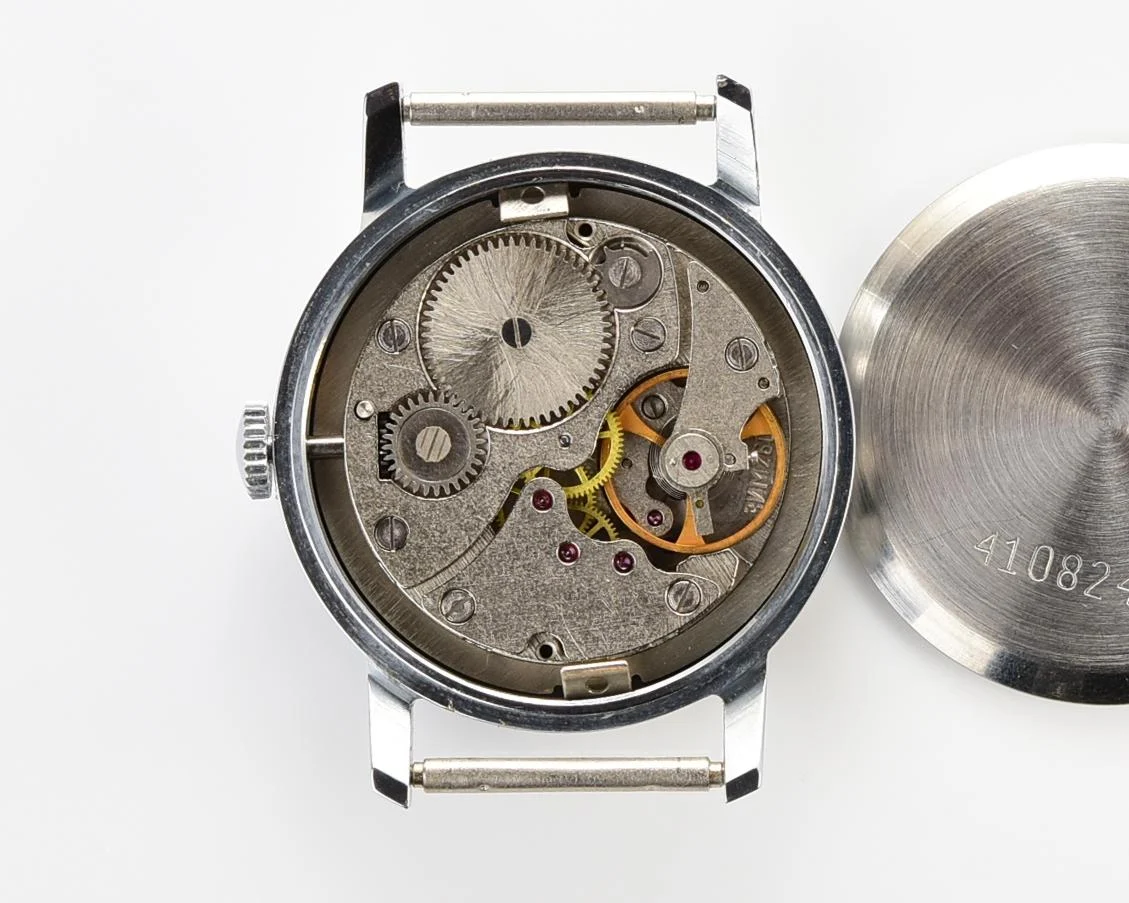 TIME CAPSULE: Soviet mechanical Pobeda watch in box – New Old Stock (NOS)!