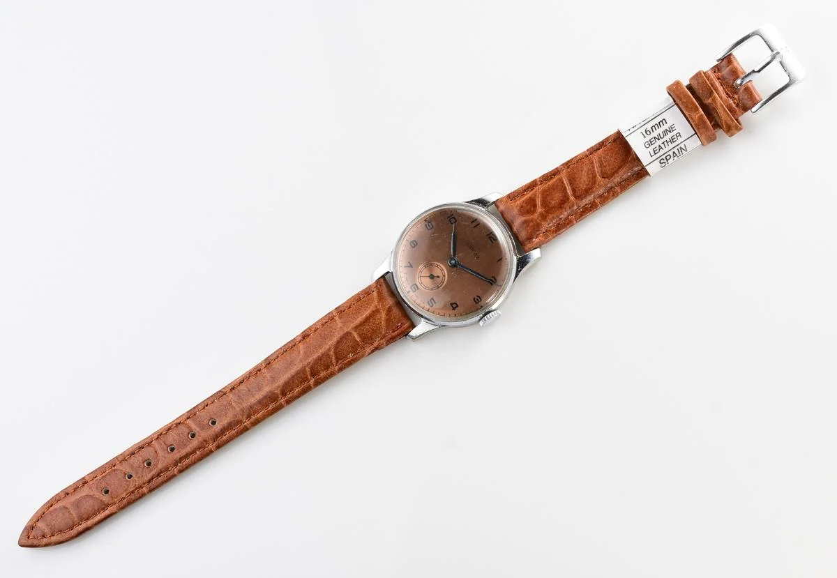 Excellent Soviet Pobeda watch with bronze dial, 4th quarter of 1958