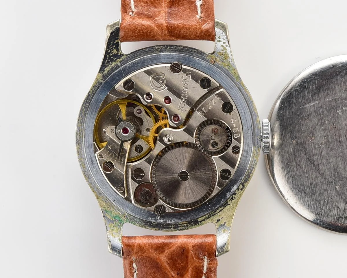 Excellent Soviet Pobeda watch with bronze dial, 4th quarter of 1958