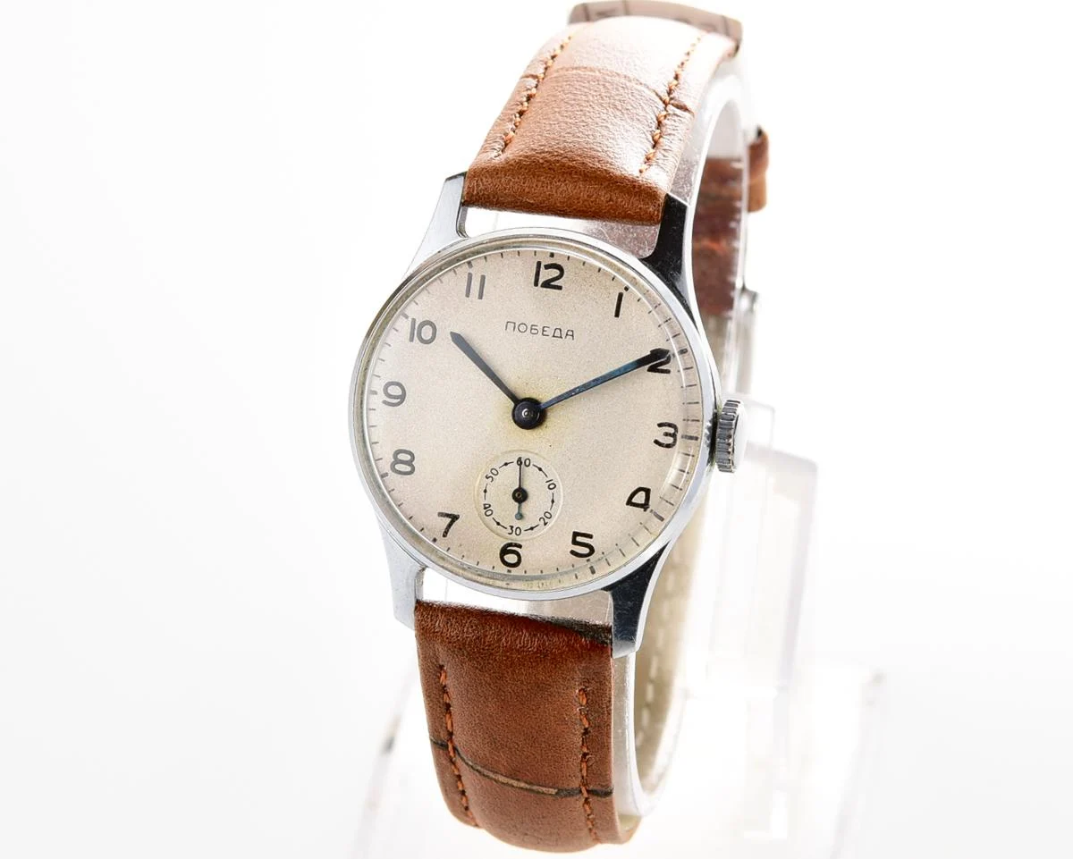 Excellent vintage Soviet mechanical Pobeda watch from the 2nd quarter of 1955!