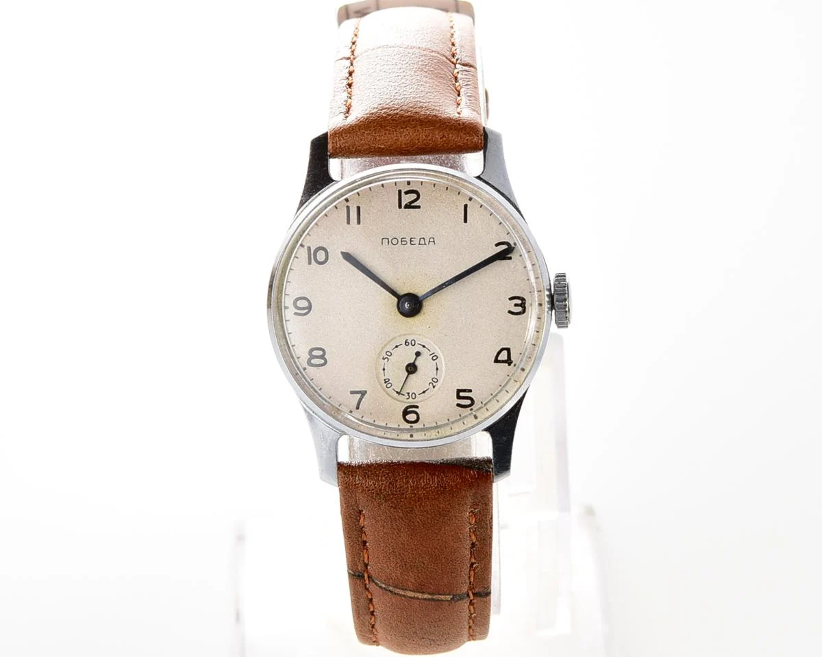 Excellent vintage Soviet mechanical Pobeda watch from the 2nd quarter of 1955!