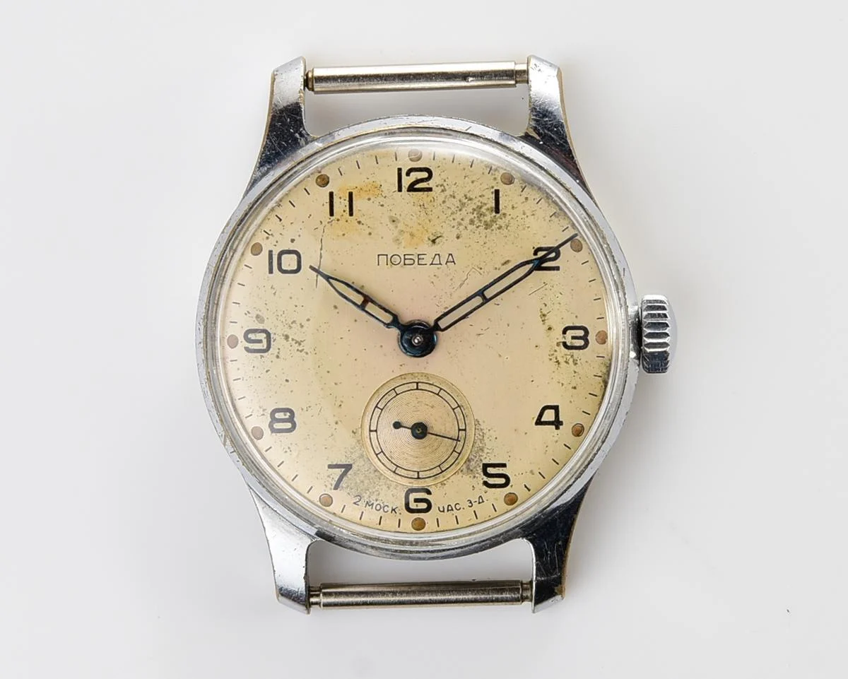 Vintage Soviet mechanical Pobeda wrist watch, 2MChZ from 3rd quarter of 1955