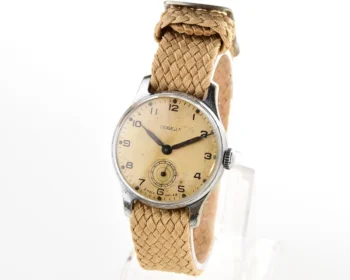 Vintage Soviet mechanical Pobeda wrist watch, 3rd quarter of 1956