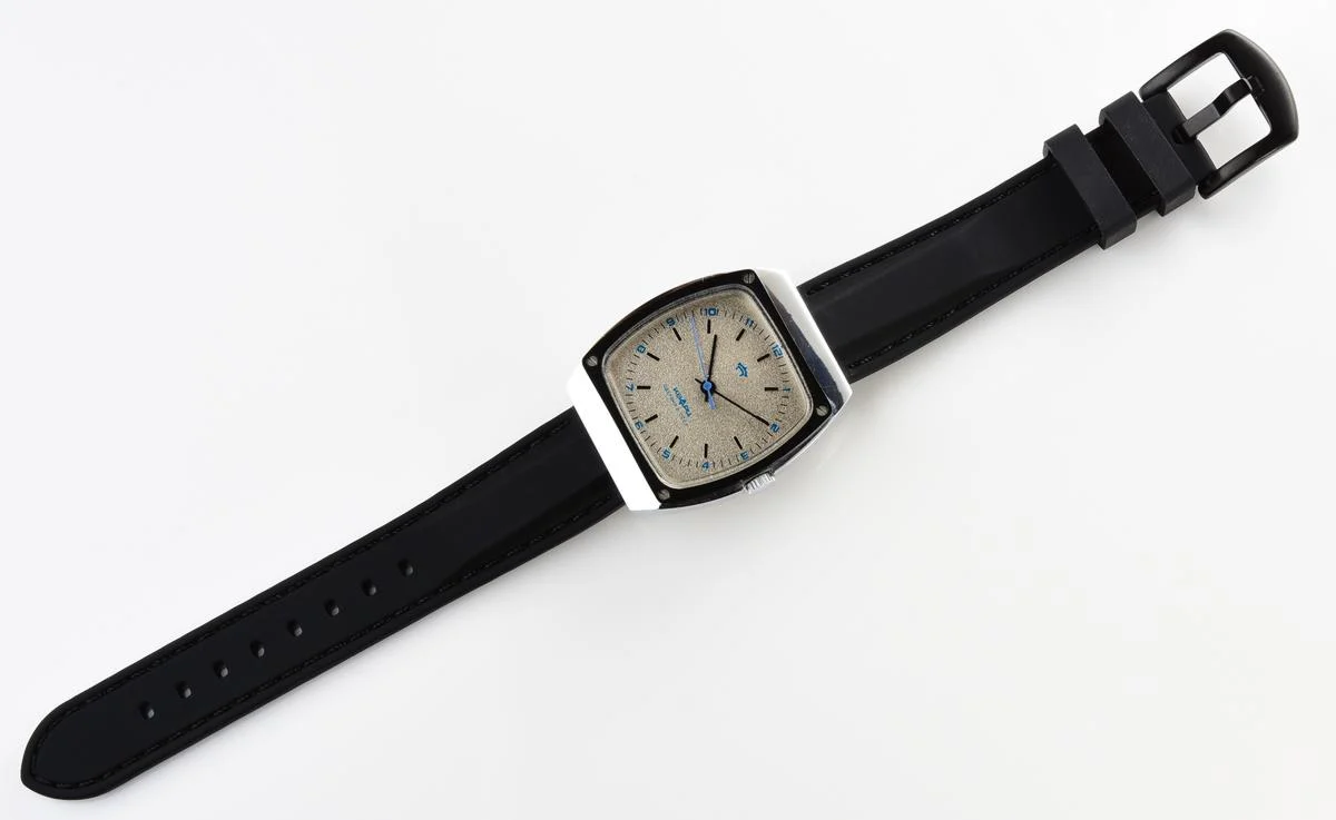 Vintage Soviet Raketa quartz watch