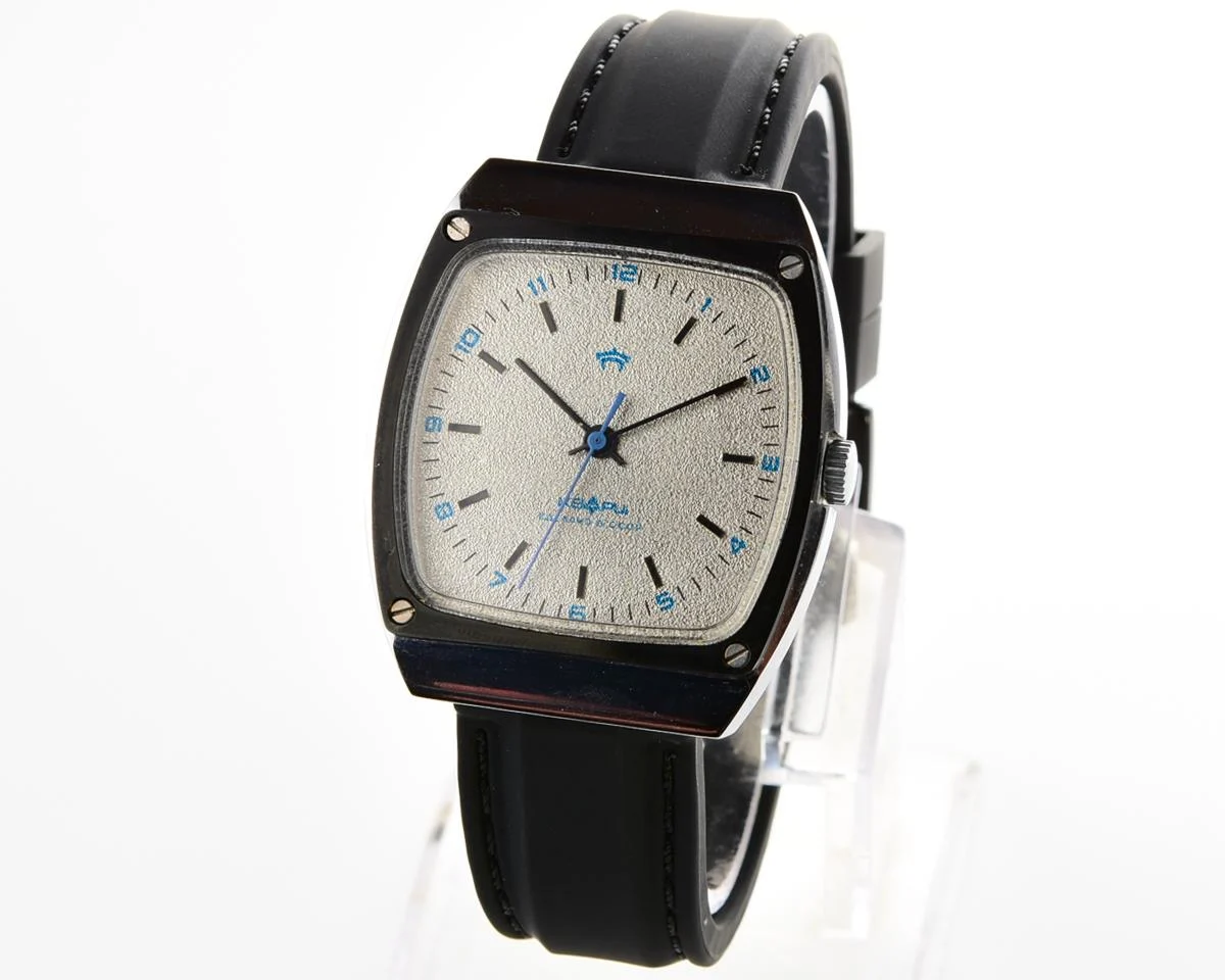 Vintage Soviet Raketa quartz watch