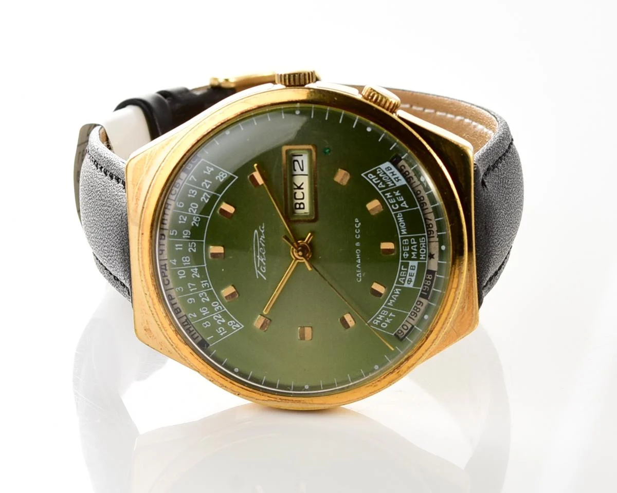 Soviet Raketa perpetual calendar mechanical watch