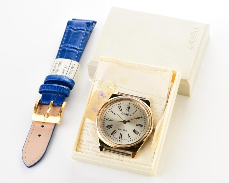 TIME CAPSULE: Automatic soviet SLAVA with quartz movement – NEW old stock(NOS)!