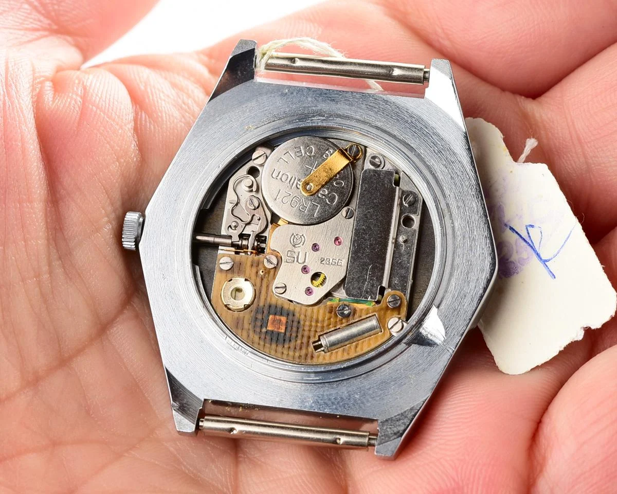 TIME CAPSULE: Soviet Slava with quartz movement – New Old Stock (NOS)!