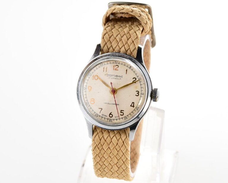Vintage soviet SPORTIVNIE mechanical watch from the 1950s
