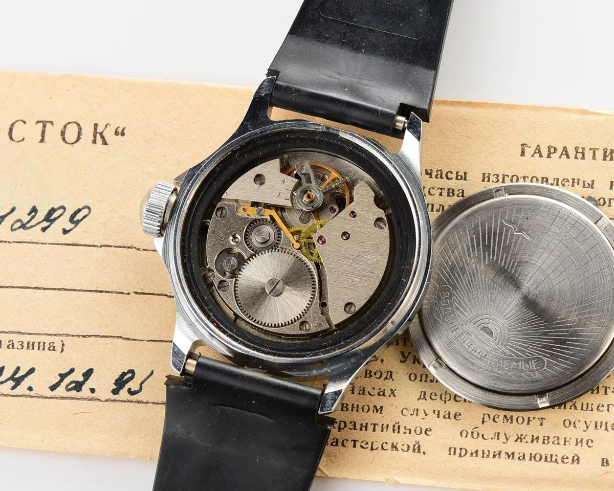 🇺🇦 TIME CAPSULE: Vostok Commander’s Junior mechanical watch – New Old Stock (NOS)!