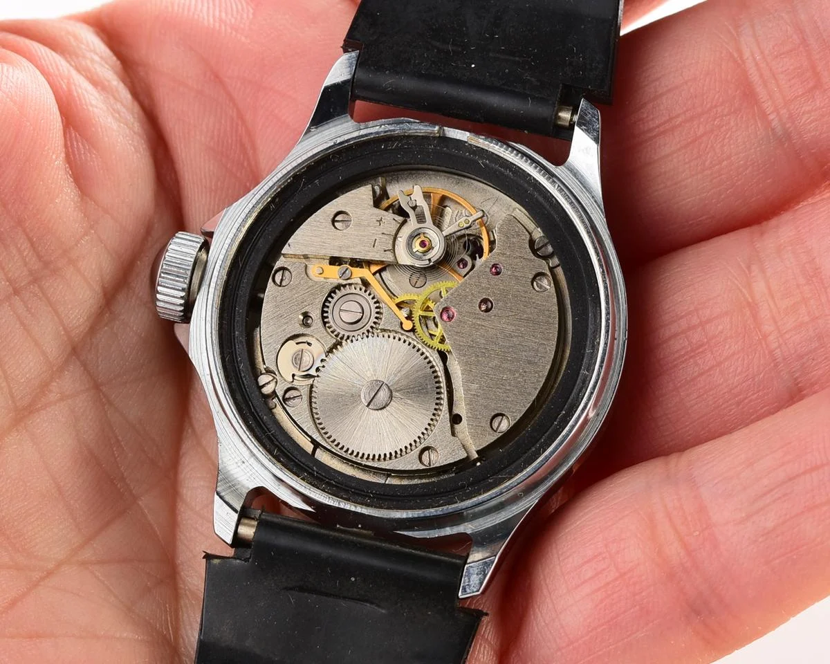 🇺🇦 TIME CAPSULE: Vostok Commander’s Junior mechanical watch – New Old Stock (NOS)!