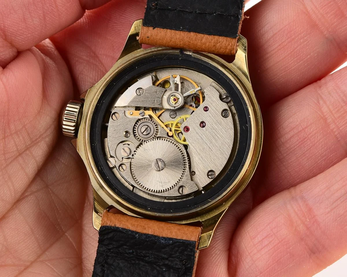 🇺🇦 TIME CAPSULE: Vostok Commander’s Junior mechanical watch – New Old Stock (NOS)!