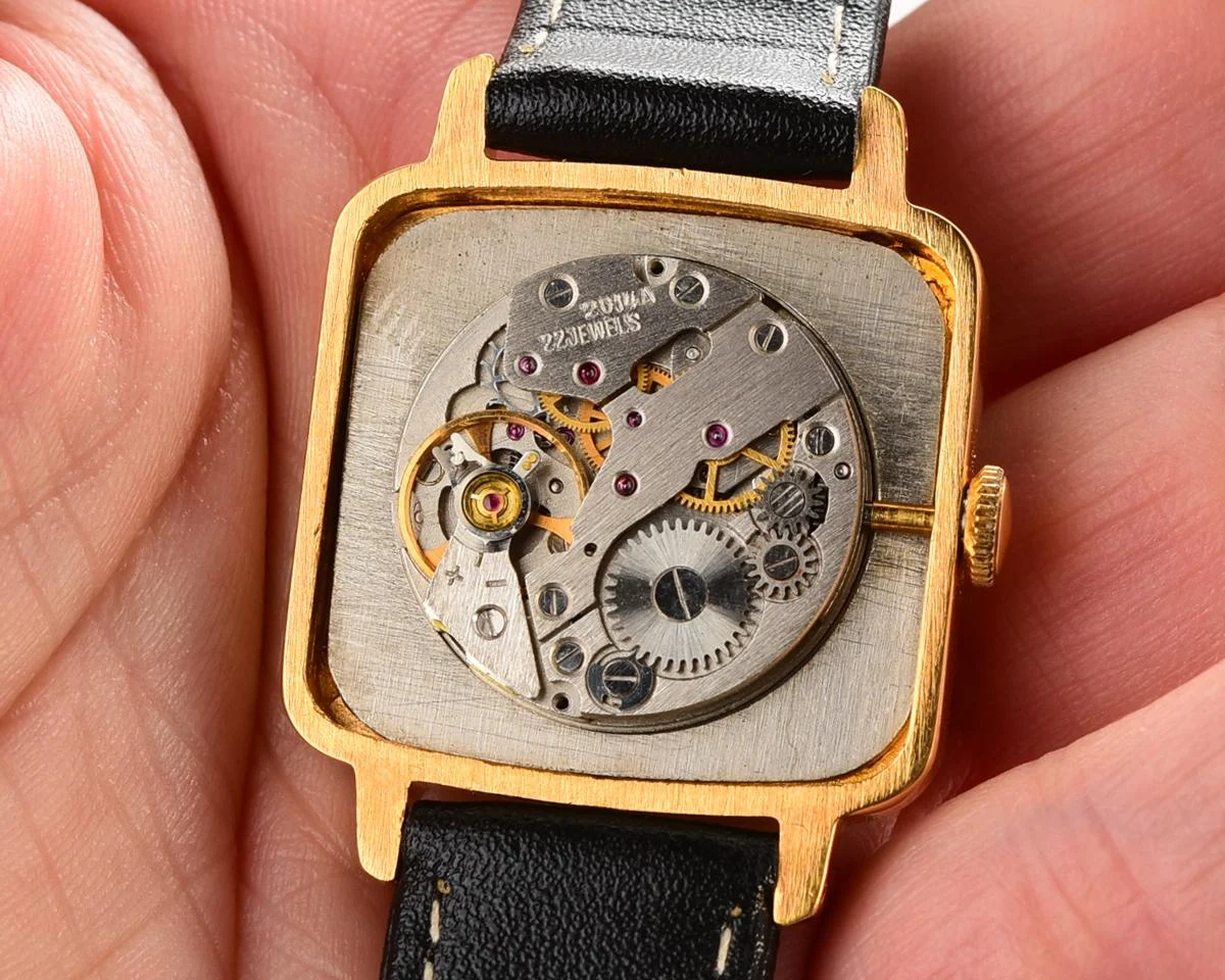 Vintage mechanical Zaria gold-plated watch