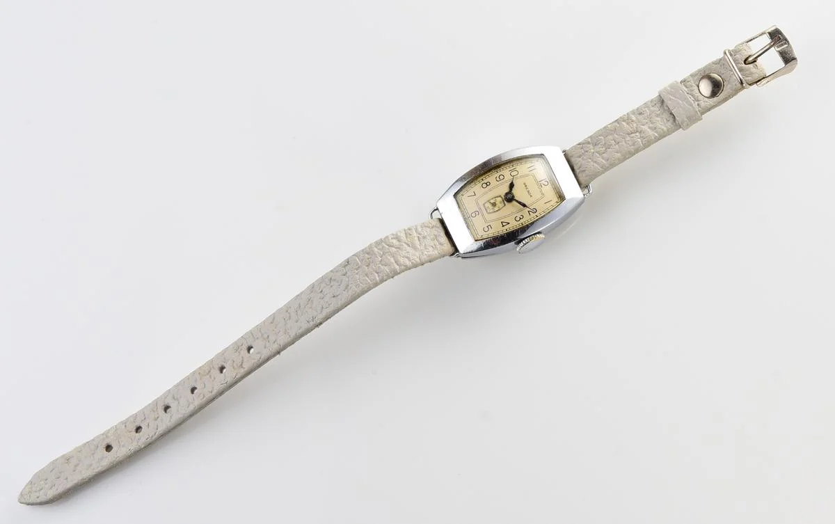 Vintage Soviet Zvezda wrist watch, 1st quarter of 1957