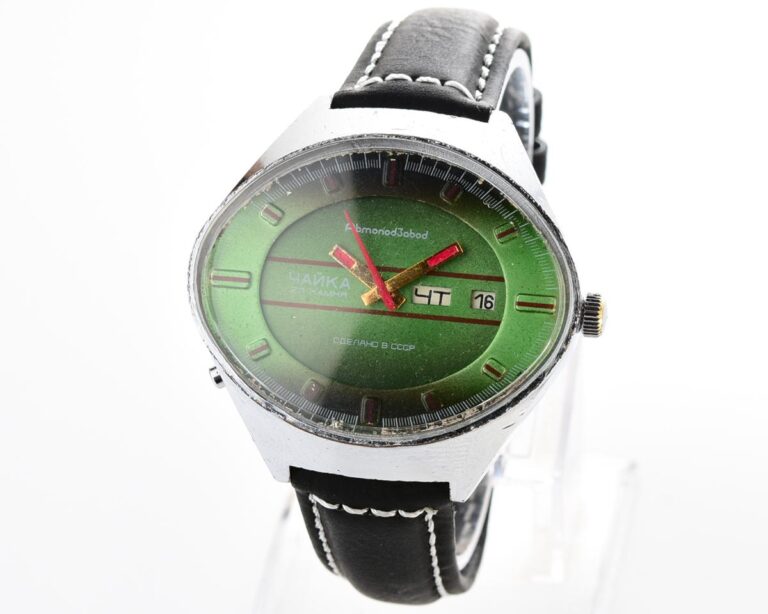 CHAIKA "Stadium" soviet mechanical watch with automatic self winding movement