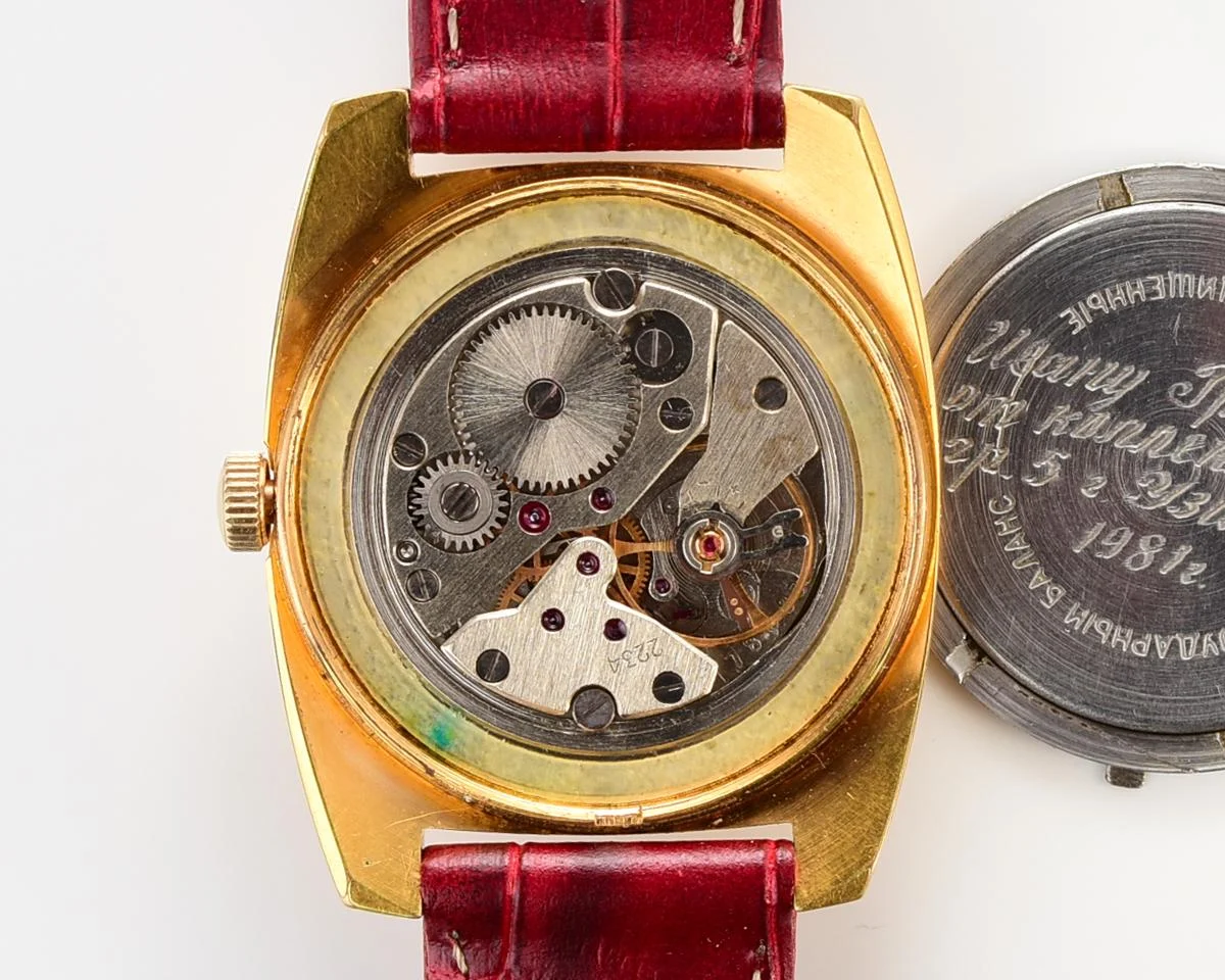 Soviet gold-plated Vostok Komandirskie mechanical watch - Zakaz MO CCCP!