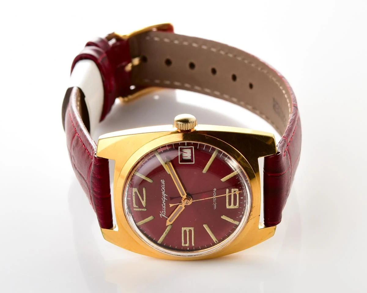 Soviet gold-plated Vostok Komandirskie mechanical watch - Zakaz MO CCCP!