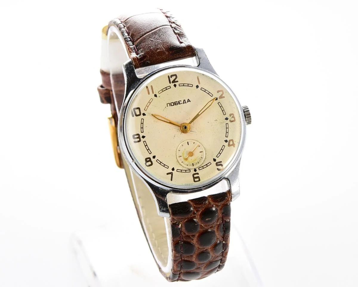 Vintage Soviet mechanical Pobeda wrist watch, PChZ, 2nd quarter of 1957