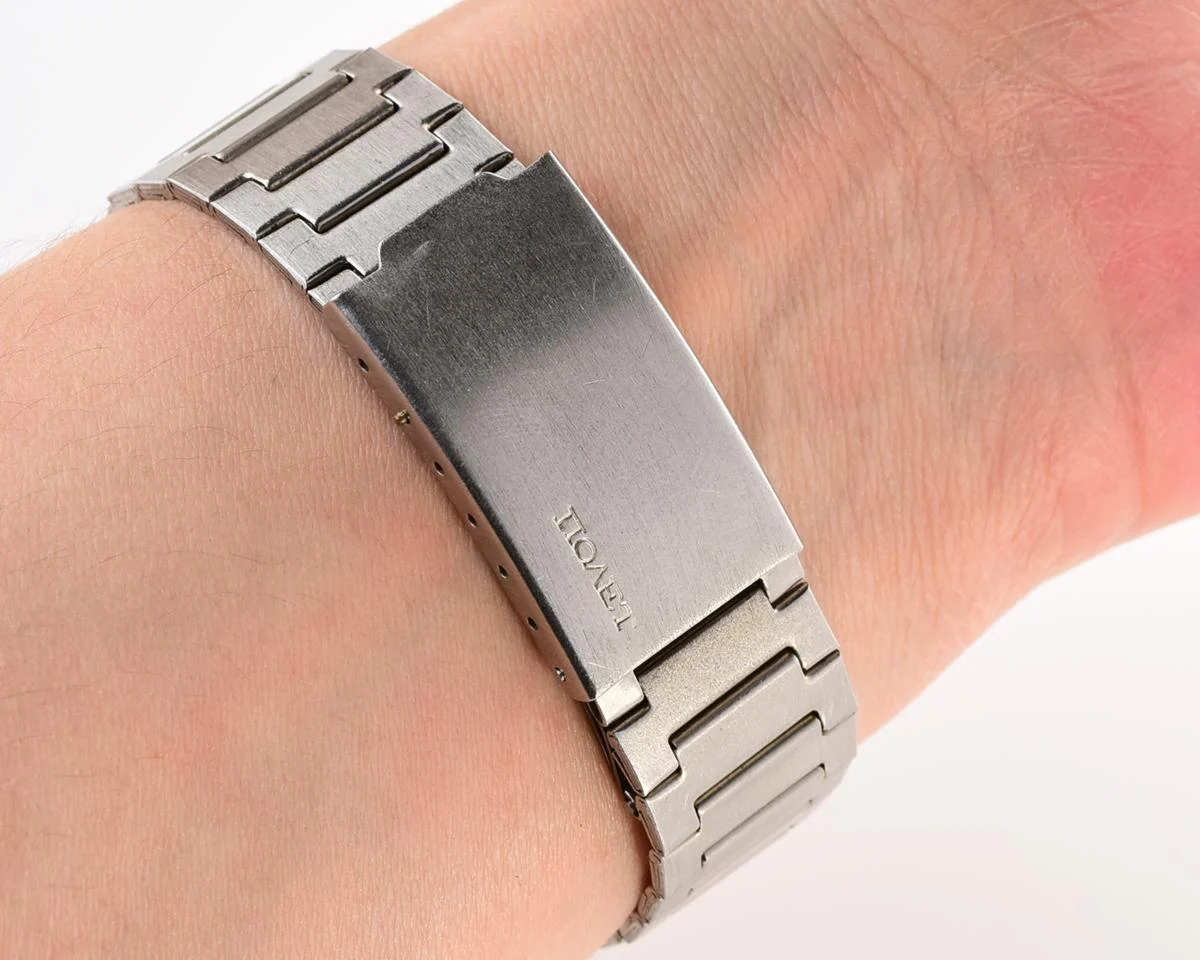 Soviet Poljot mechanical wrist watch with integral bracelet
