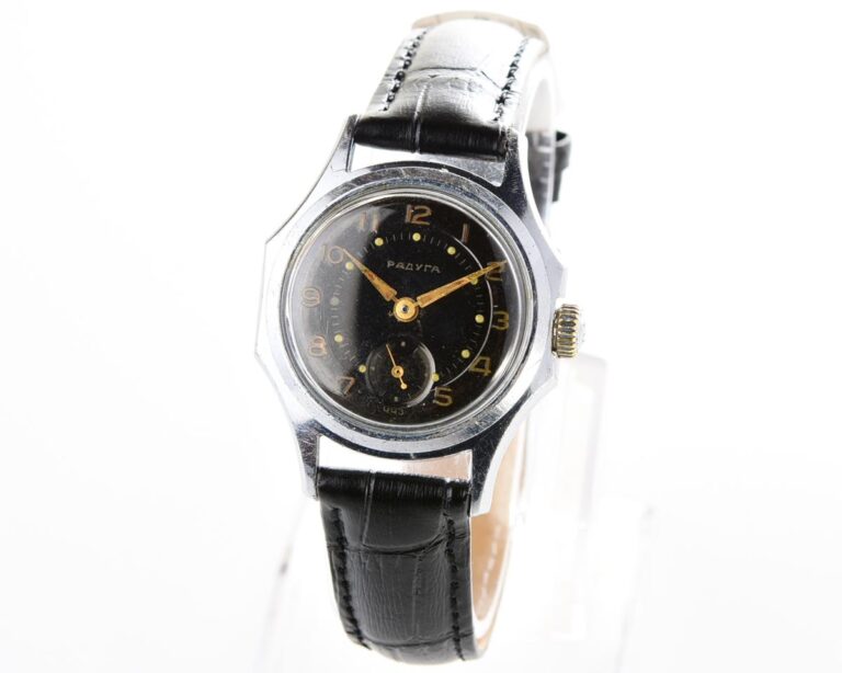 RARE! Soviet RADUGA vintage mechanical wristwatch from the 4th quarter of 1952!