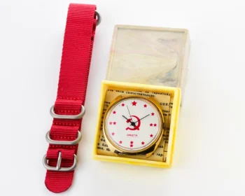 TIME CAPSULE: Vintage gold-plated Soviet Raketa watch (Hammer and Sickle), New Old Stock (NOS)!
