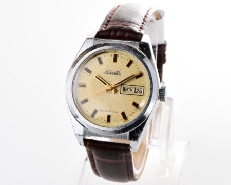 Vintage soviet mechanical Raketa watch with double calendar