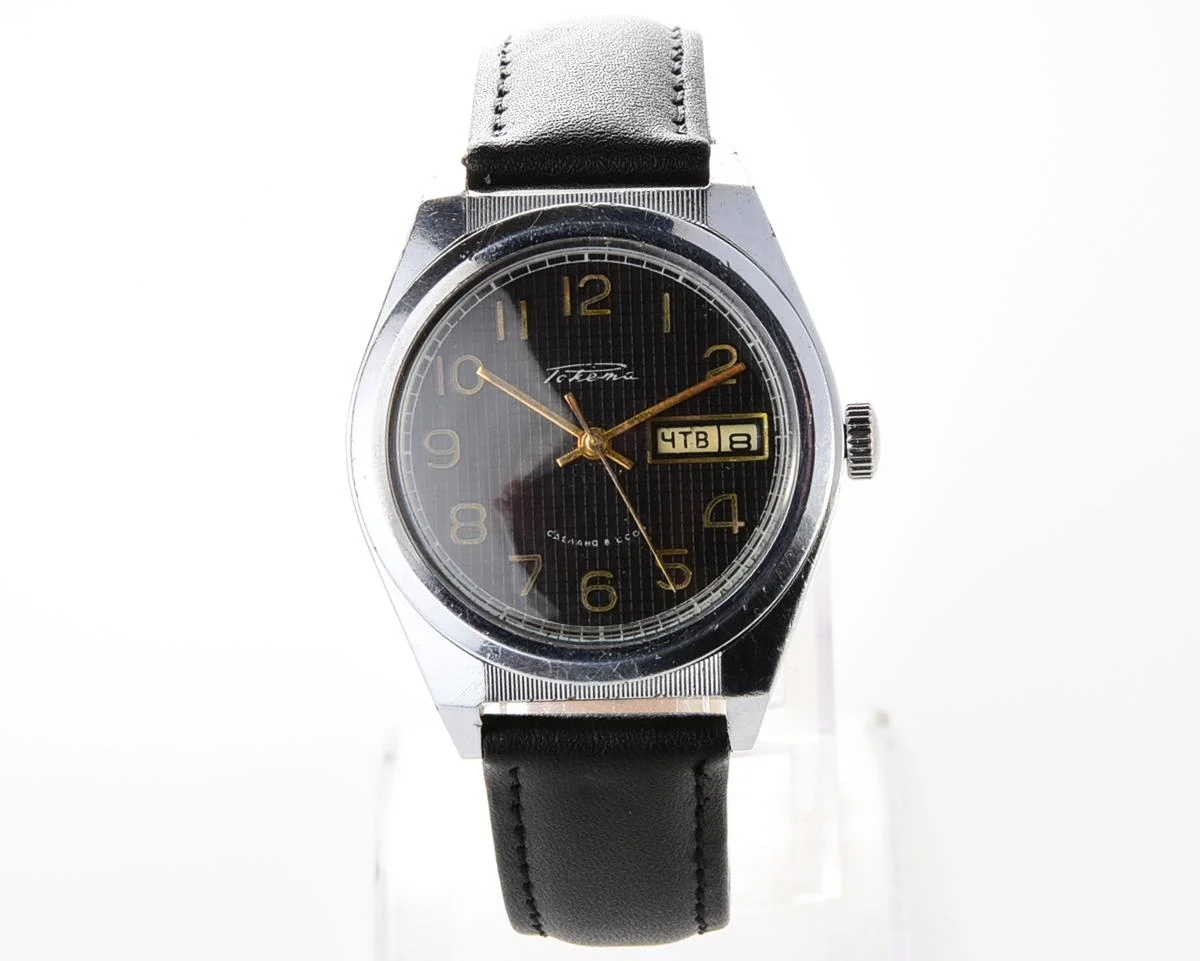 Raketa vintage mechanical wrist watch with double calendar