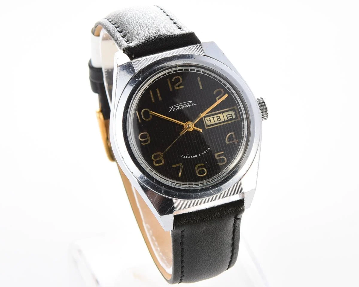 Raketa vintage mechanical wrist watch with double calendar