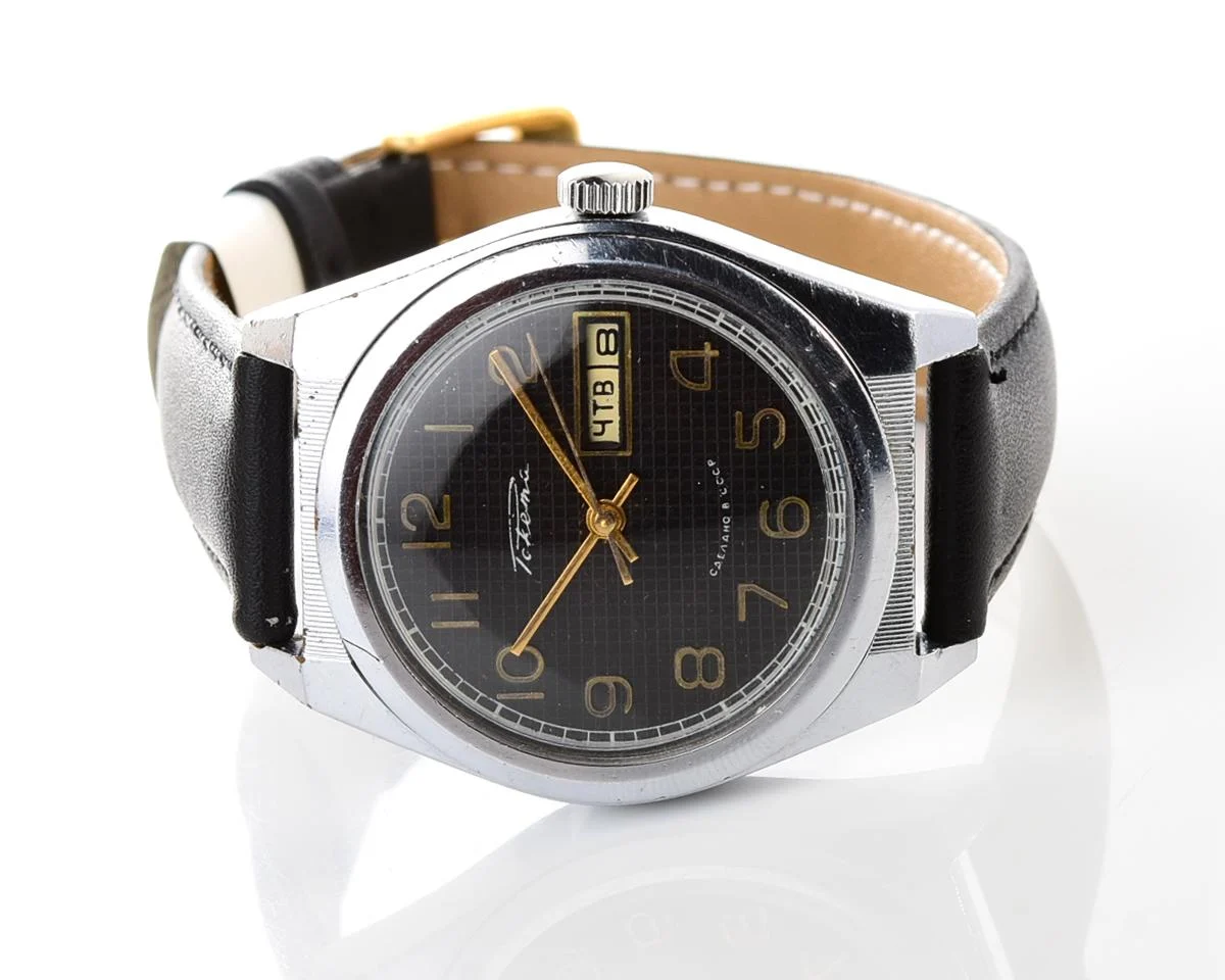Raketa vintage mechanical wrist watch with double calendar