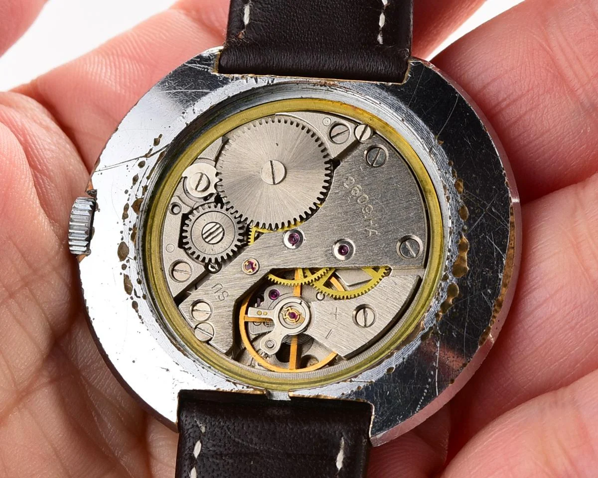 Large vintage Raketa mechanical watch