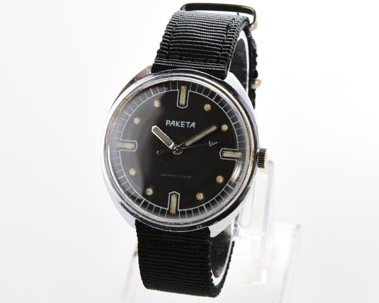 Soviet RAKETA military style mechanical watch