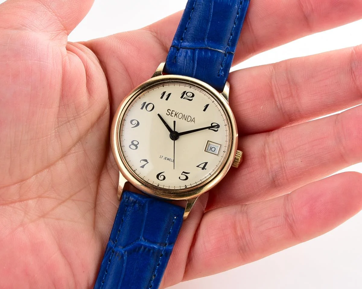 TIME CAPSULE: Vintage Soviet gold-plated Sekonda watch, New Old Stock (NOS)!
