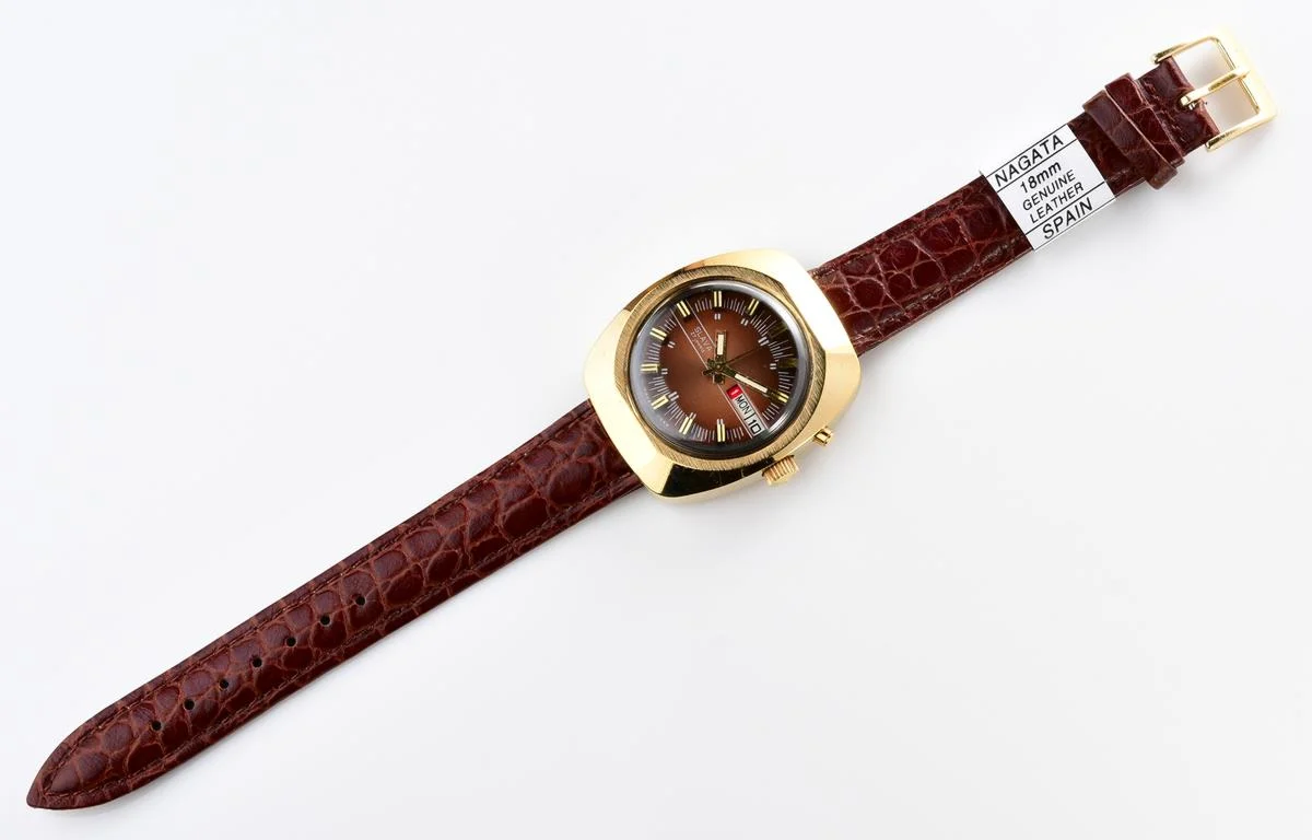 Slava Soviet gold-plated mechanical vintage watch – automatic self winding movement