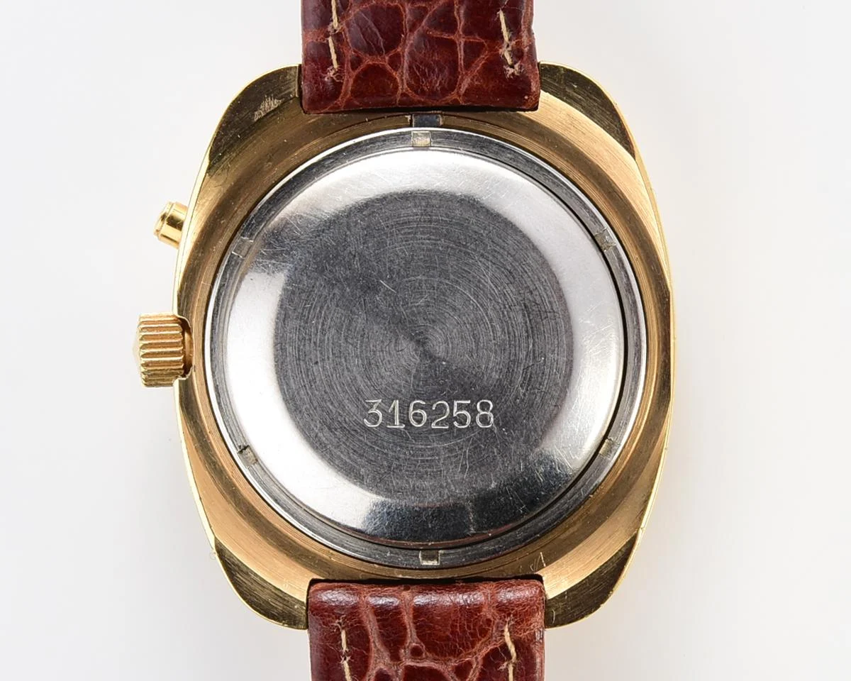 Slava Soviet gold-plated mechanical vintage watch – automatic self winding movement