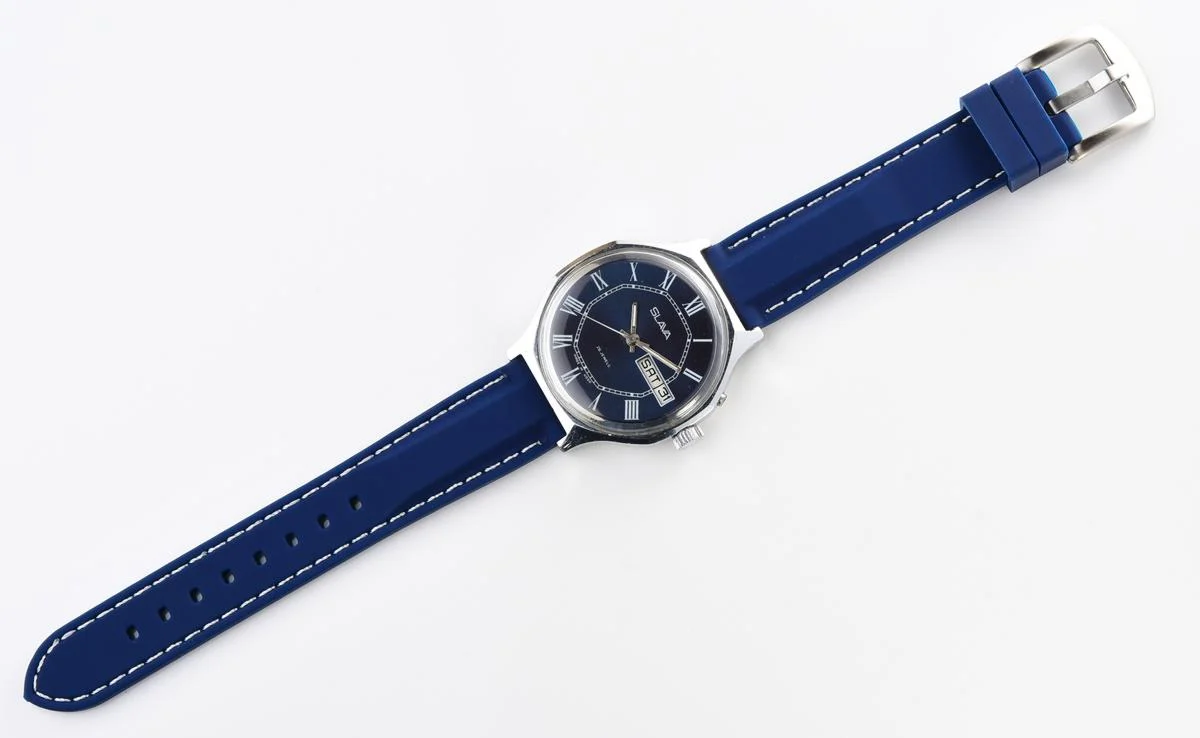 Large vintage Slava Soviet mechanical watch