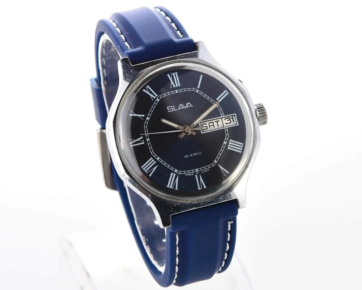 Large vintage Slava Soviet mechanical watch