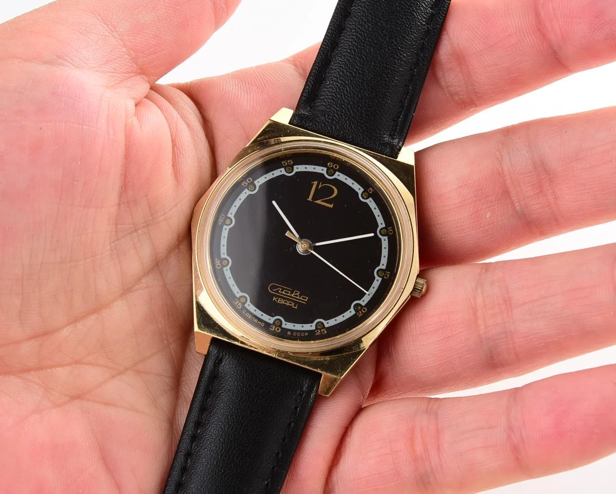 TIME CAPSULE: Soviet Slava with quartz movement – New Old Stock (NOS)!