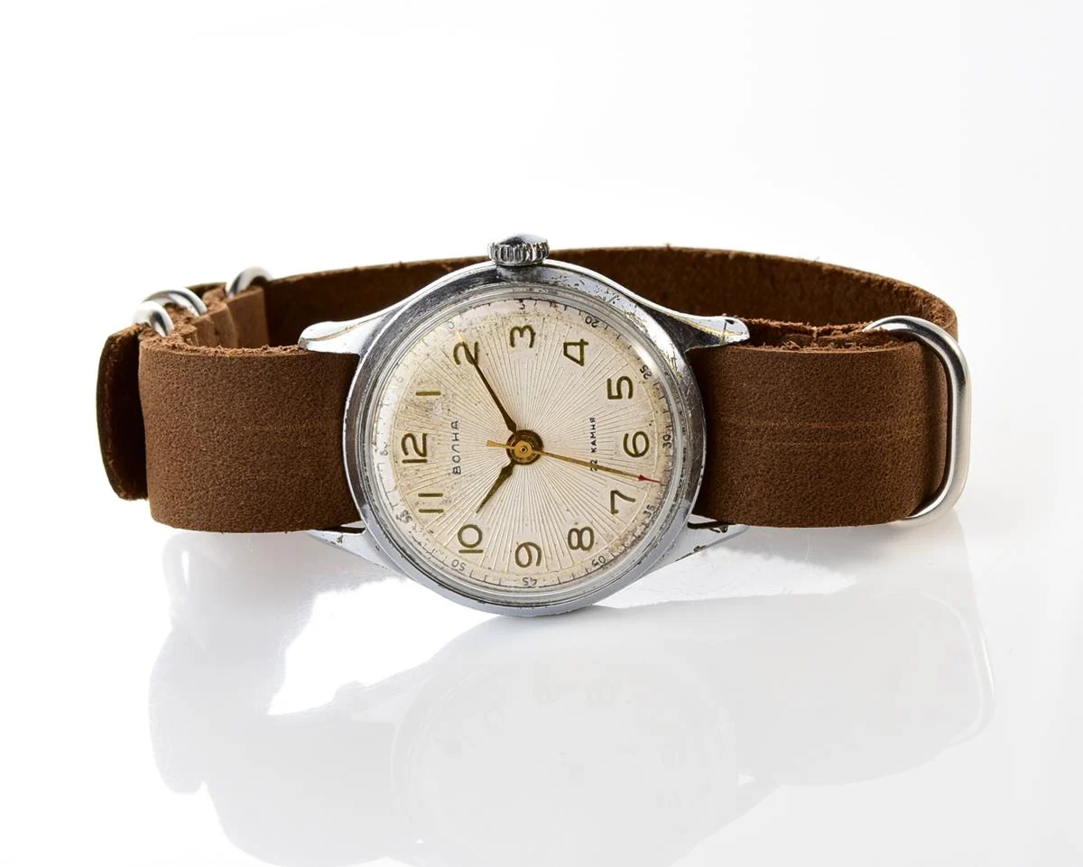 Soviet Volna vintage mechanical watch, from the 3rd quarter of 1959!