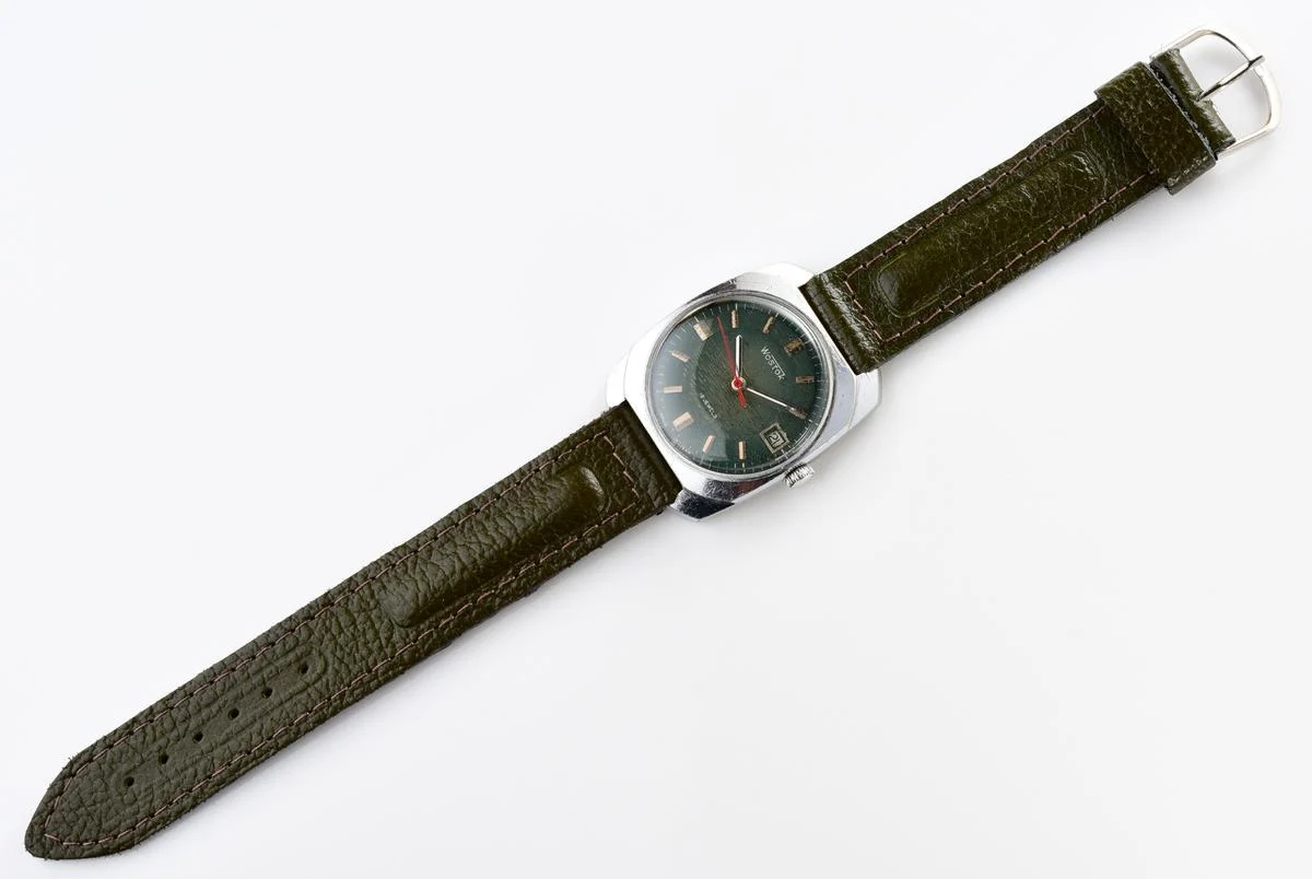 Export Wostok (Vostok) mechanical watch with beautiful textured teal dial